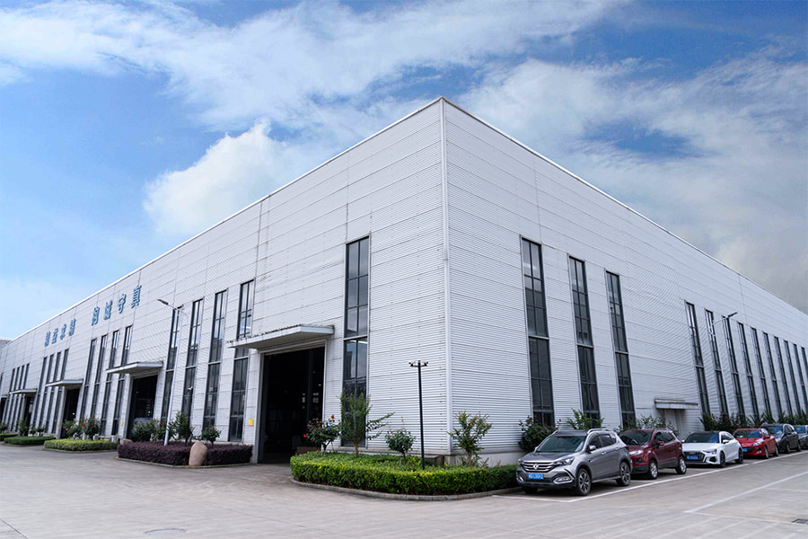 Taobh amuigh Monarcha