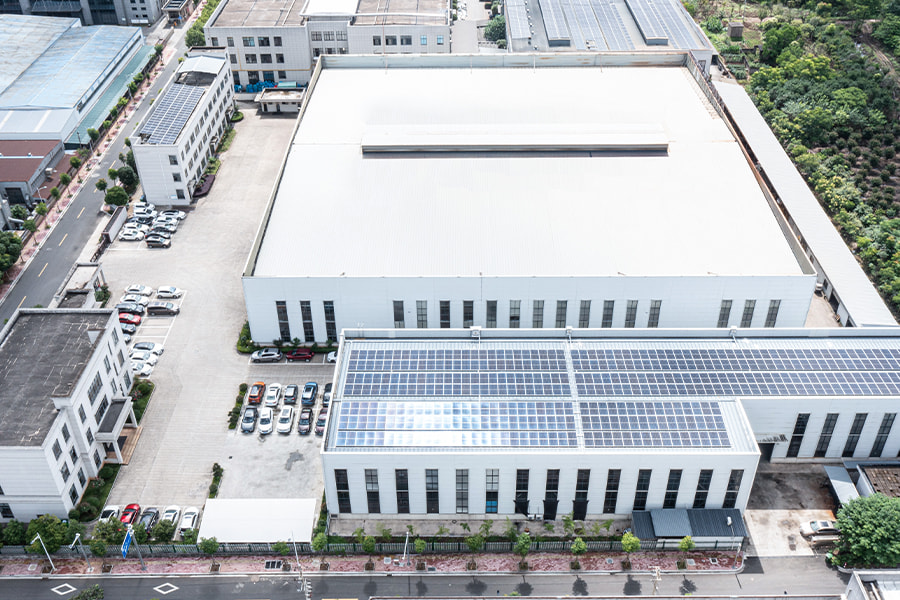 Taobh amuigh Monarcha